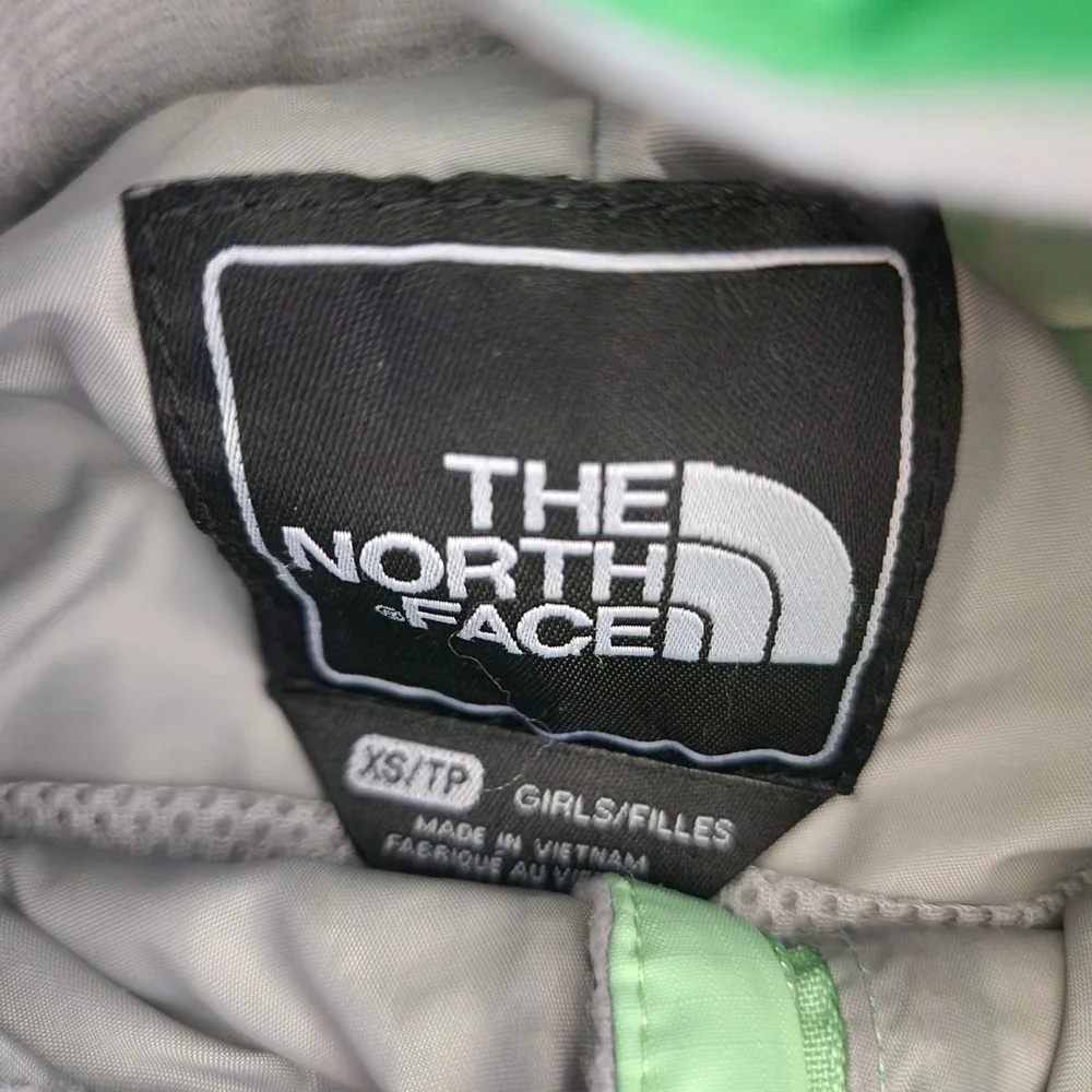 THE NORTH FACE‎ Girls Size XS lightweight hooded Jacket Green Windbreaker